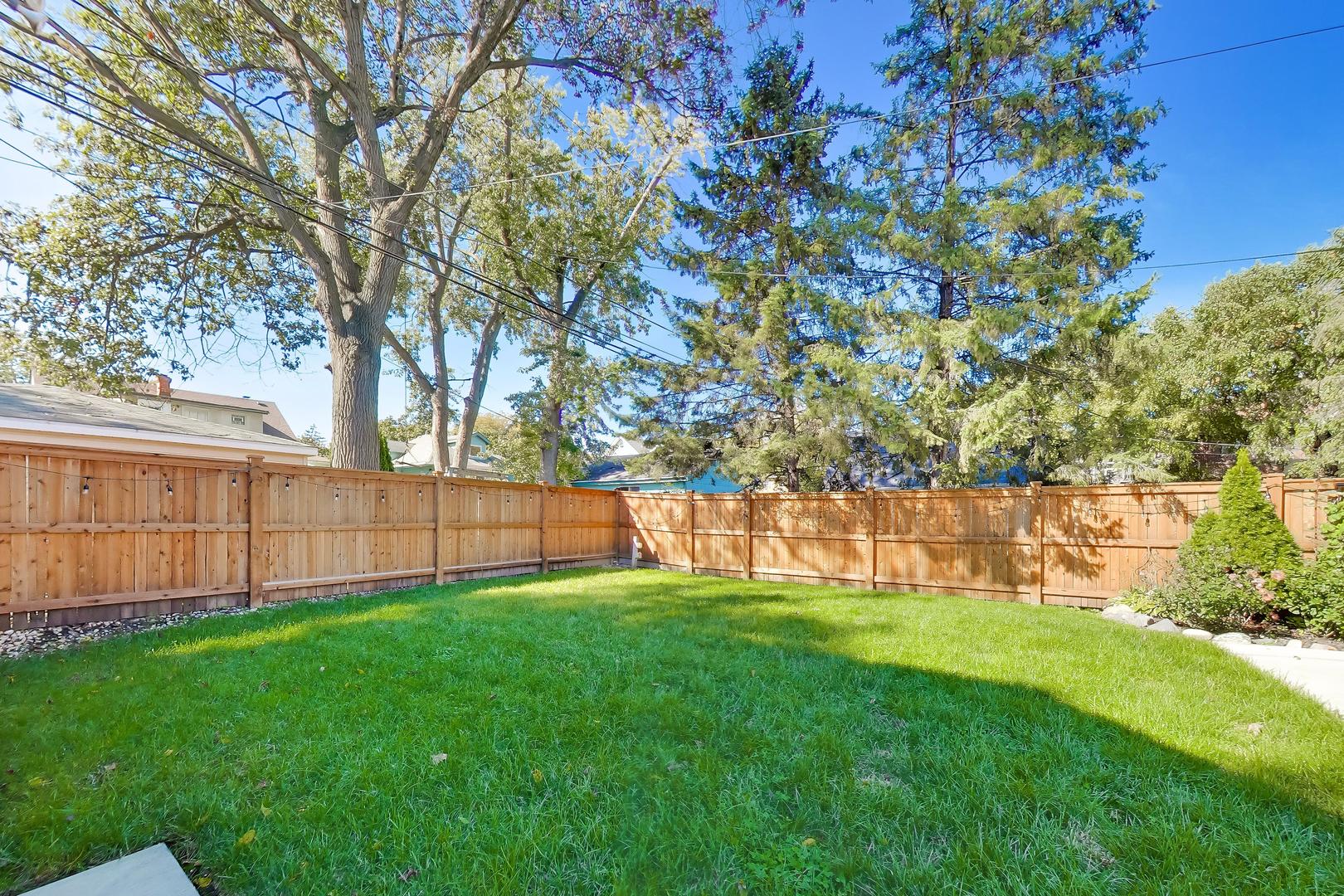 10516 S Seeley Avenue Property Photo 4