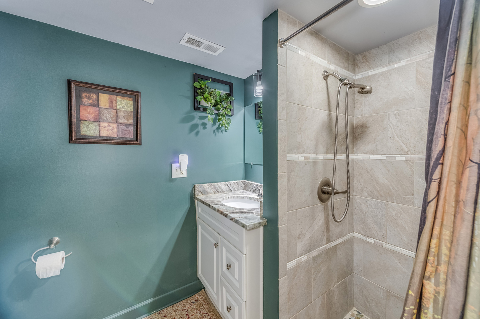 3218 N Nagle Avenue Property Photo 18