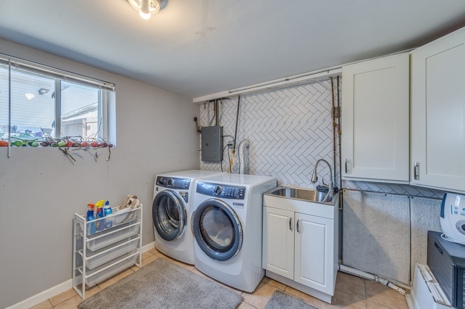 3218 N Nagle Avenue Property Photo 21