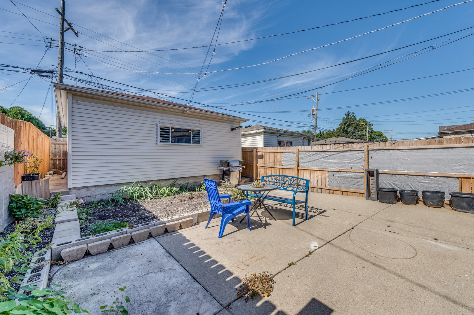 3218 N Nagle Avenue Property Photo 27