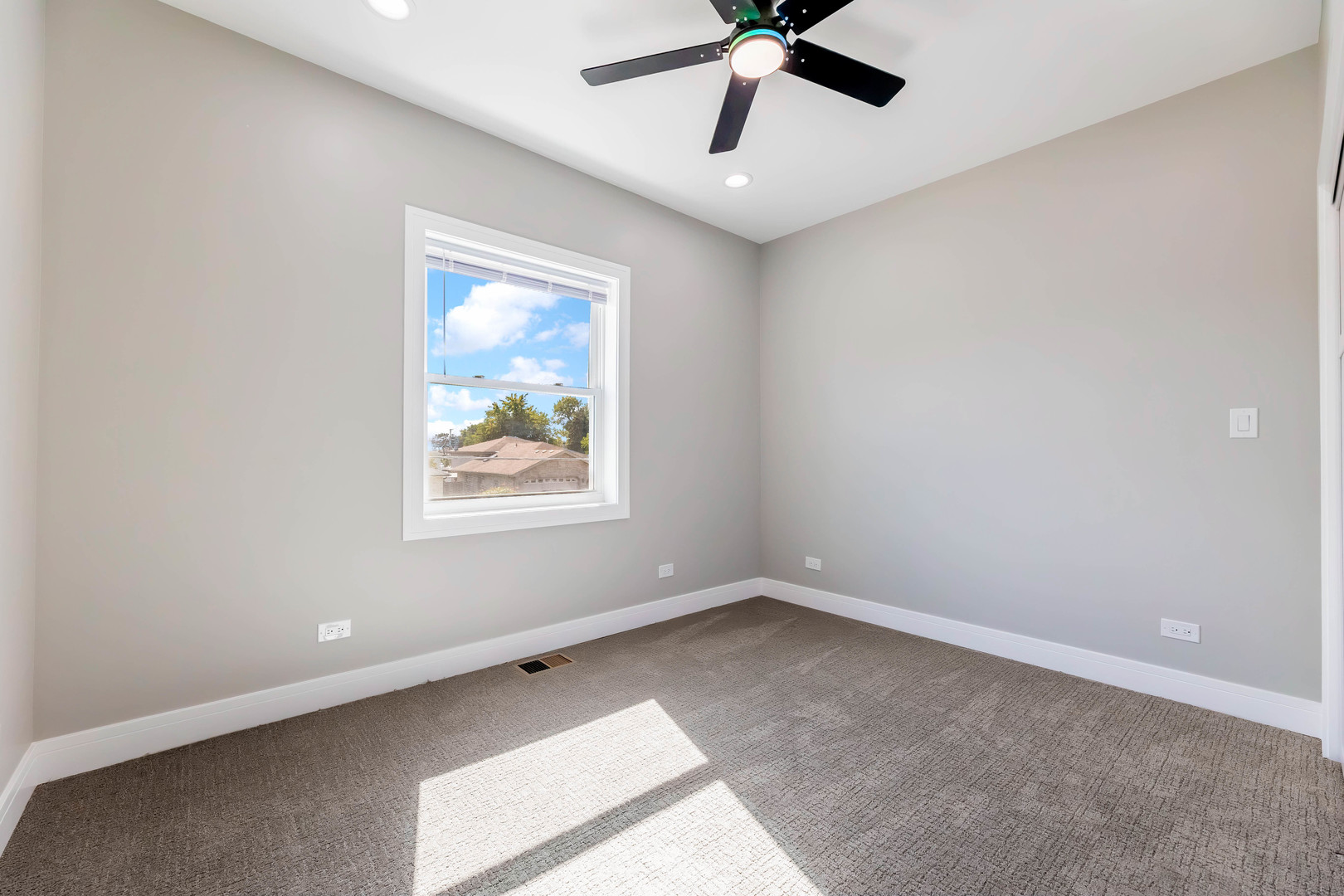 5708 W 84th Place Property Photo 17