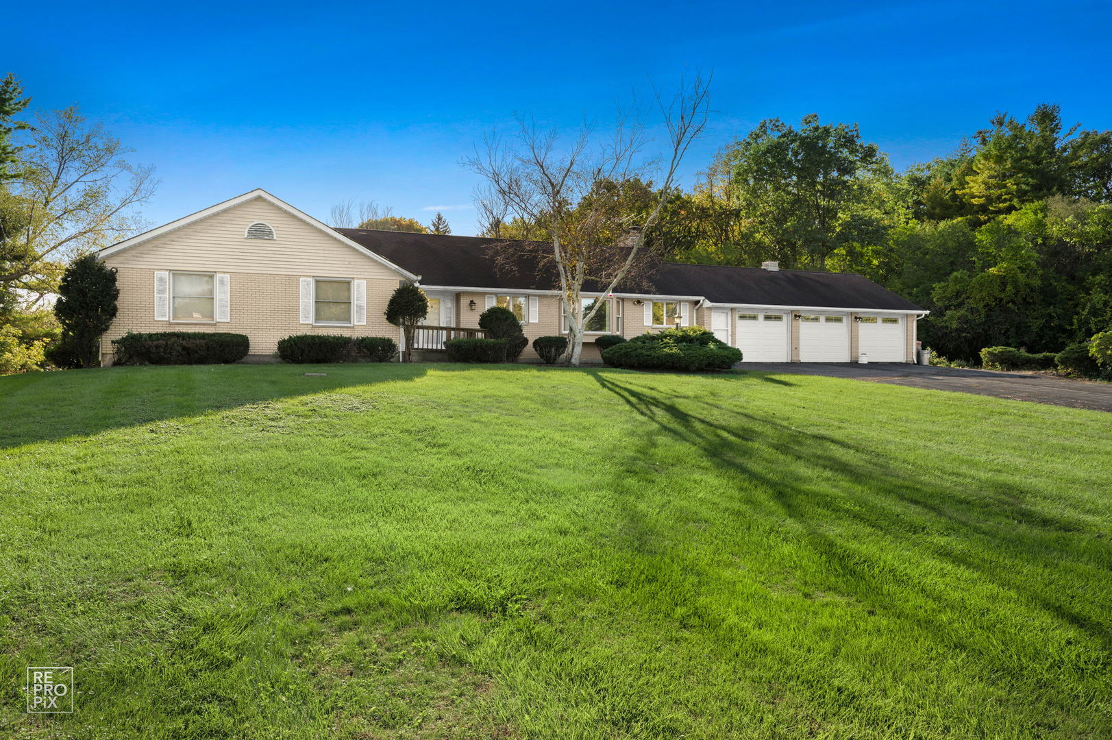 24844 N Cherokee Drive Property Photo 1