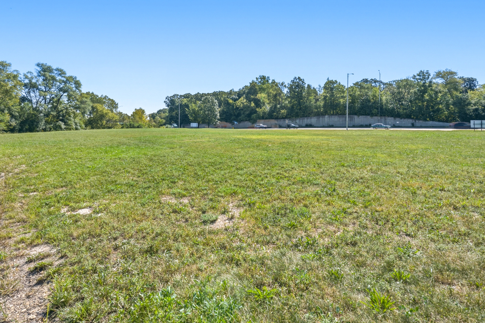4220 Northwest Highway Property Photo 13