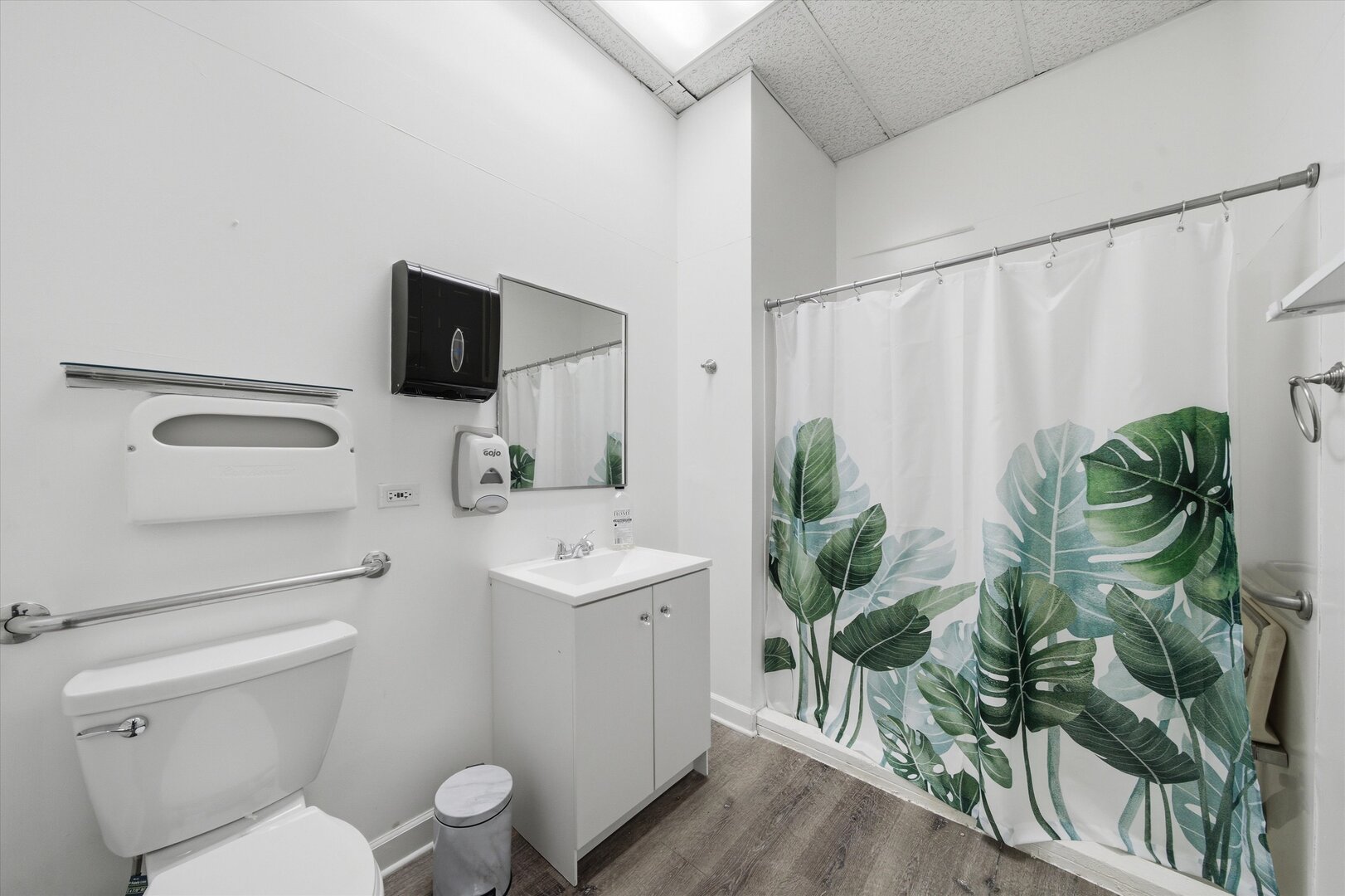 9600-9652 S Pulaski Road 9642 Property Photo 13