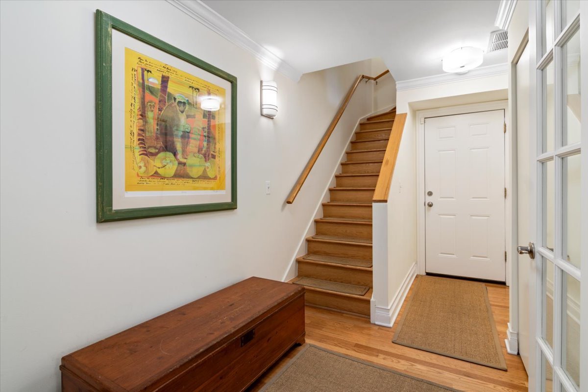 4530 S Woodlawn Avenue 305 Property Photo 22