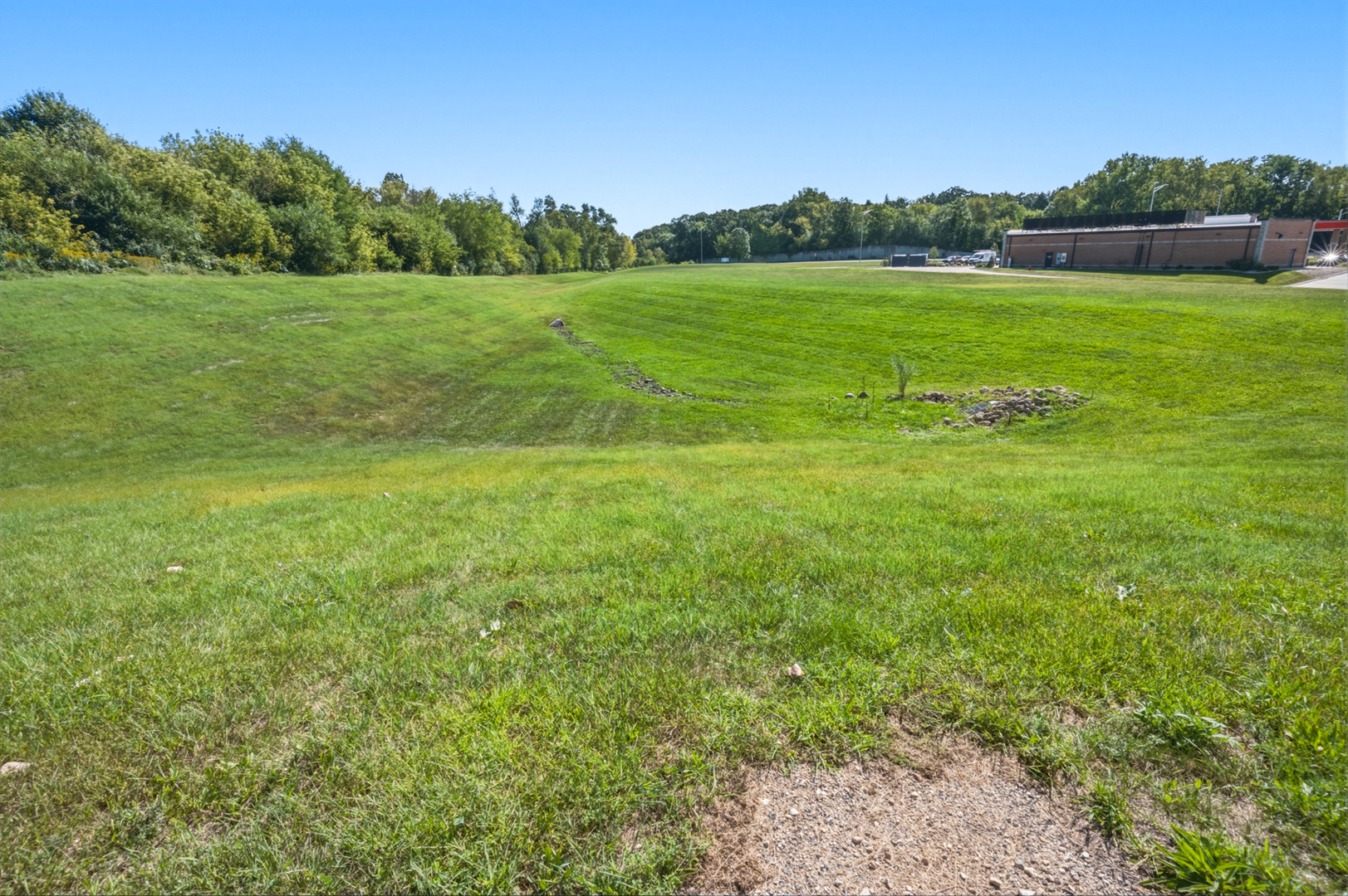 4220 Northwest Highway Property Photo 5
