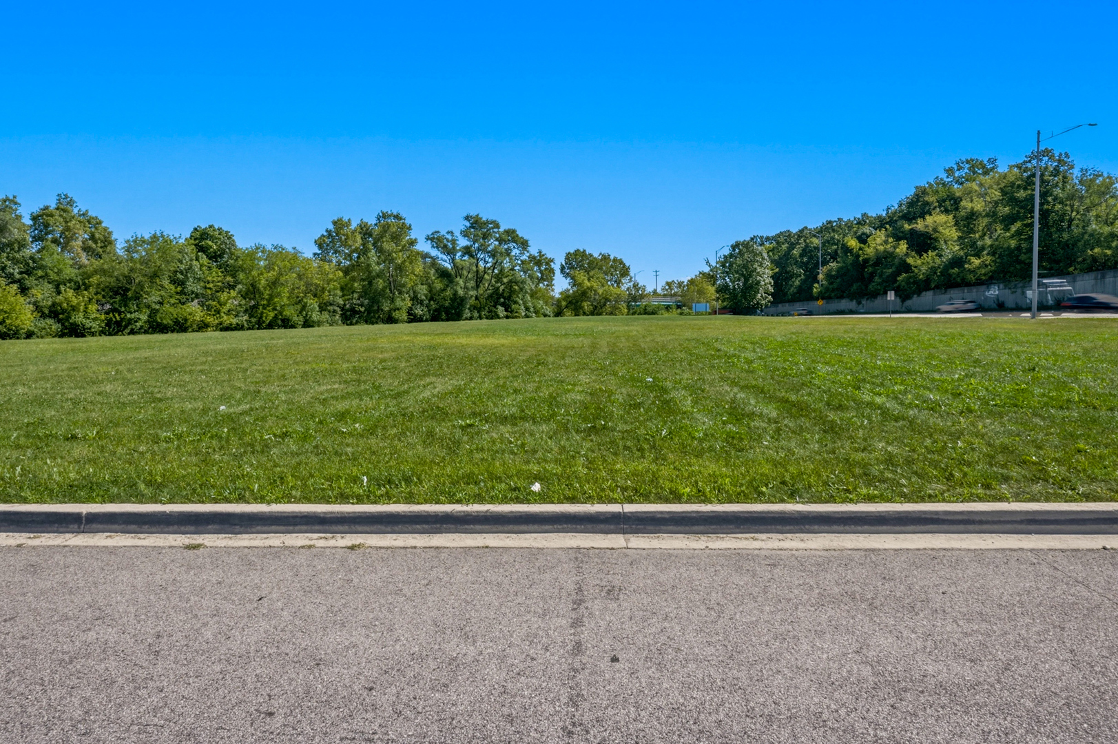 4220 Northwest Highway Property Photo 11