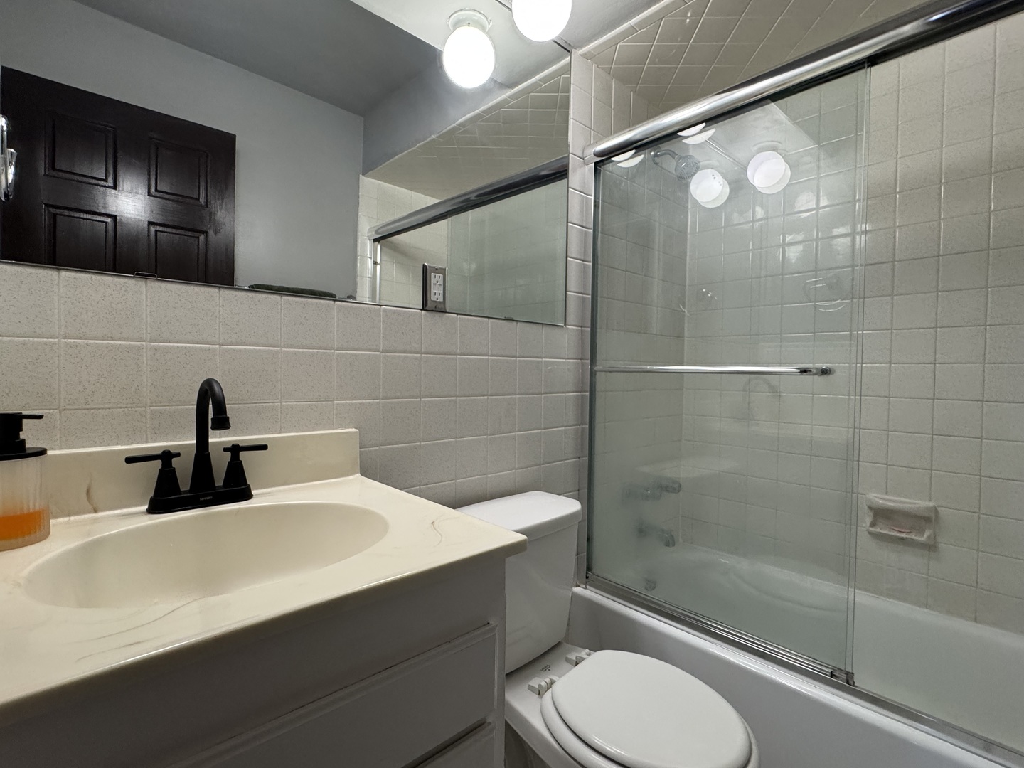 6630 S Brainard Avenue 407 Property Photo 16