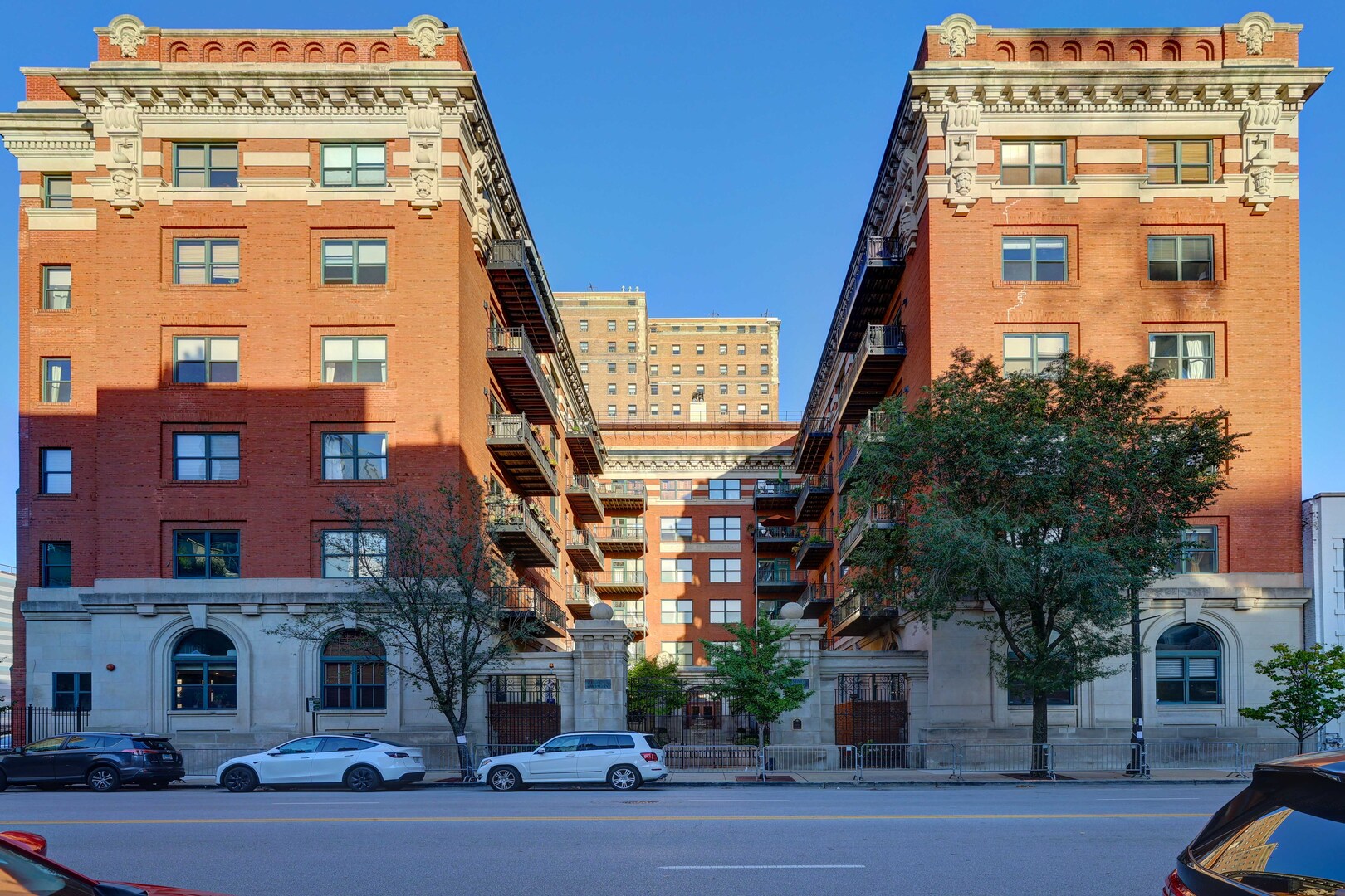1439 S Michigan Avenue 212 Property Photo 1