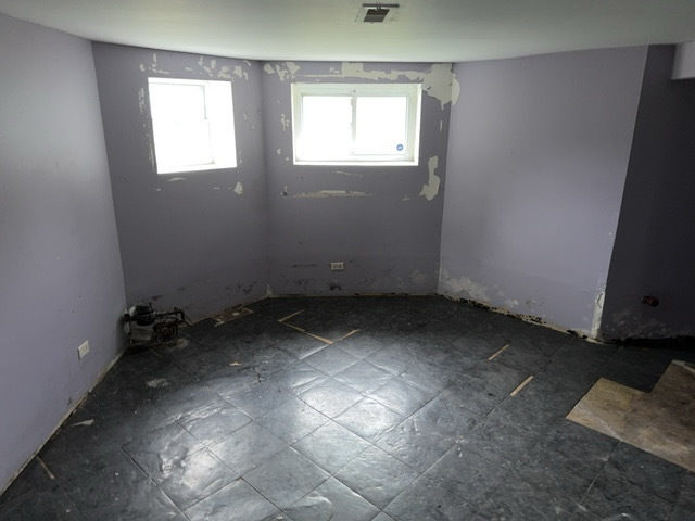 852 E 88th Street Property Photo 32