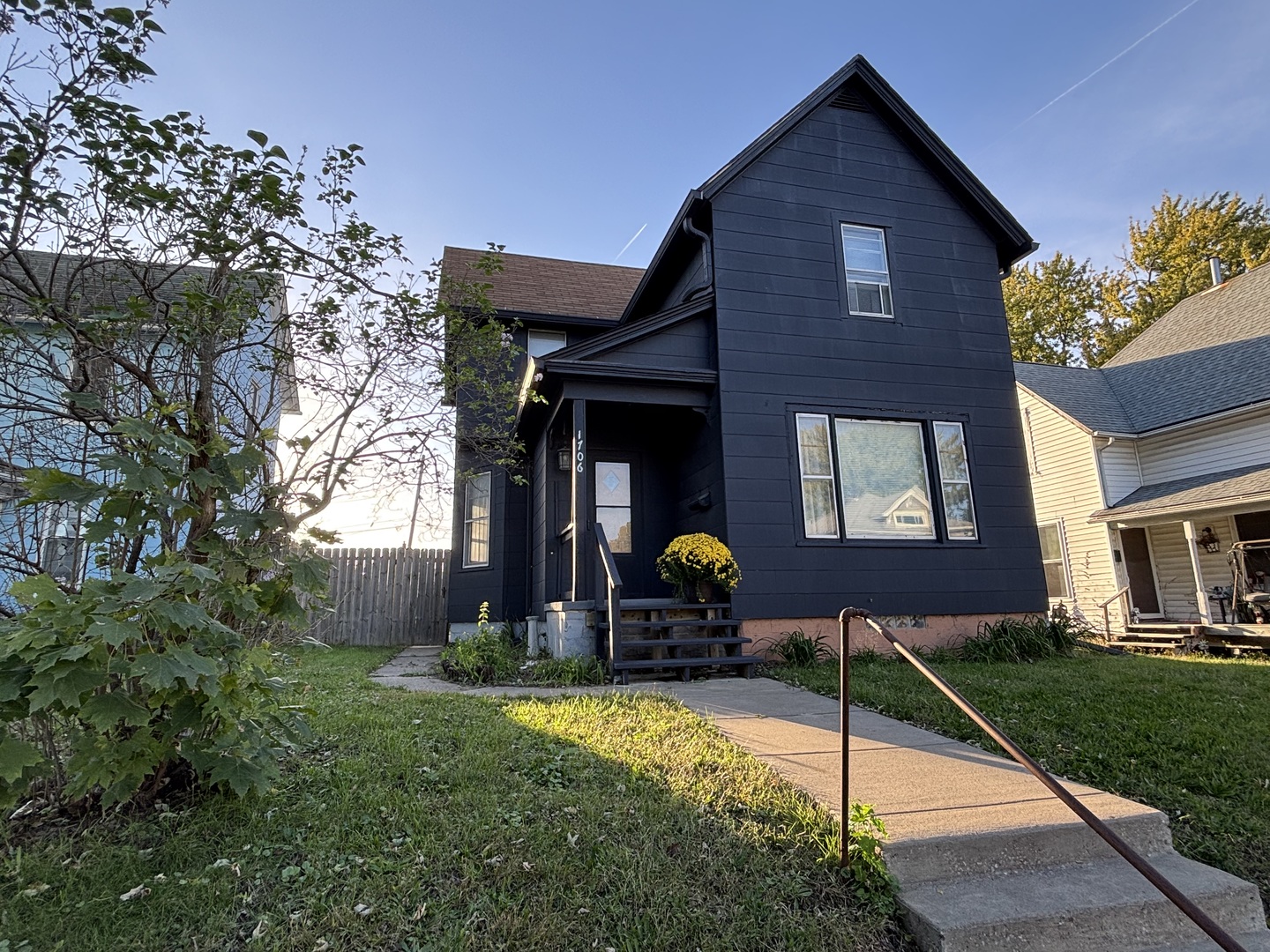 1706 Taylor Street Property Photo 1