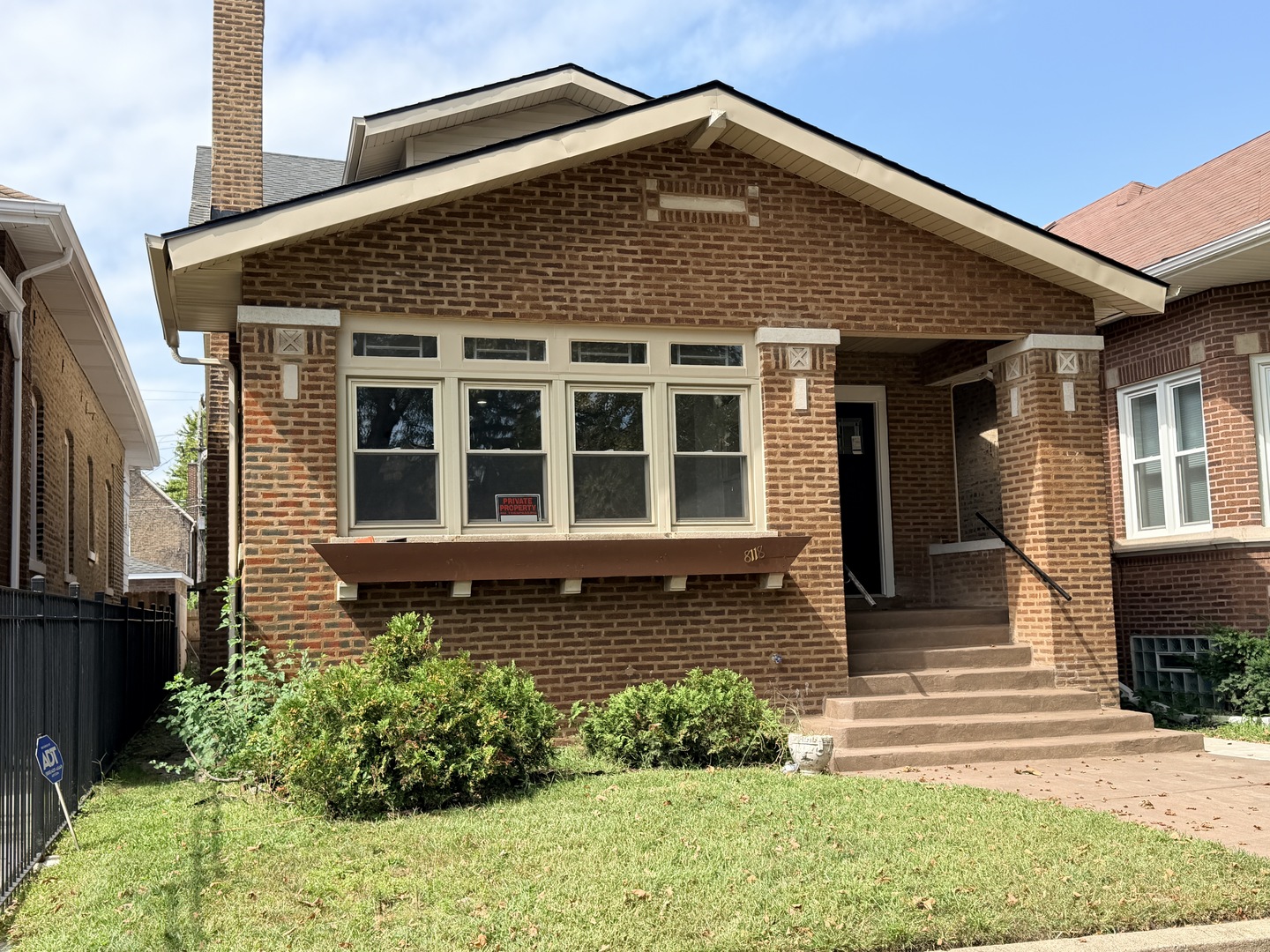 8118 S Saint Lawrence Avenue Property Photo 1