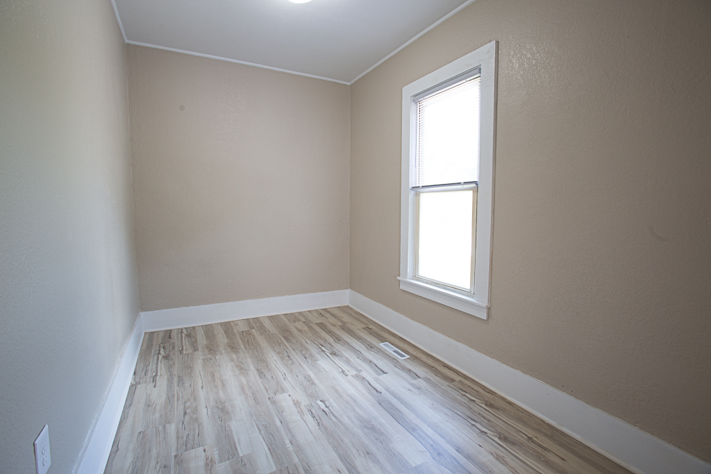 507 Commercial Street Property Photo 6