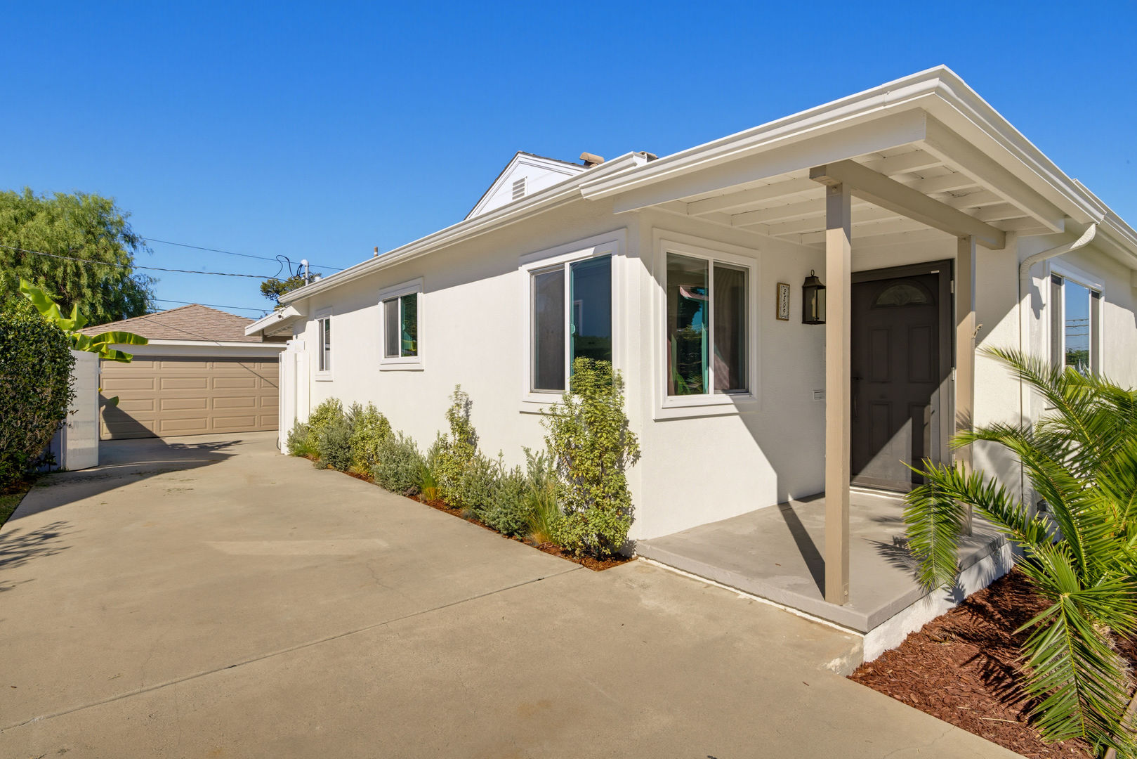 2809 Faber Street Property Photo 2