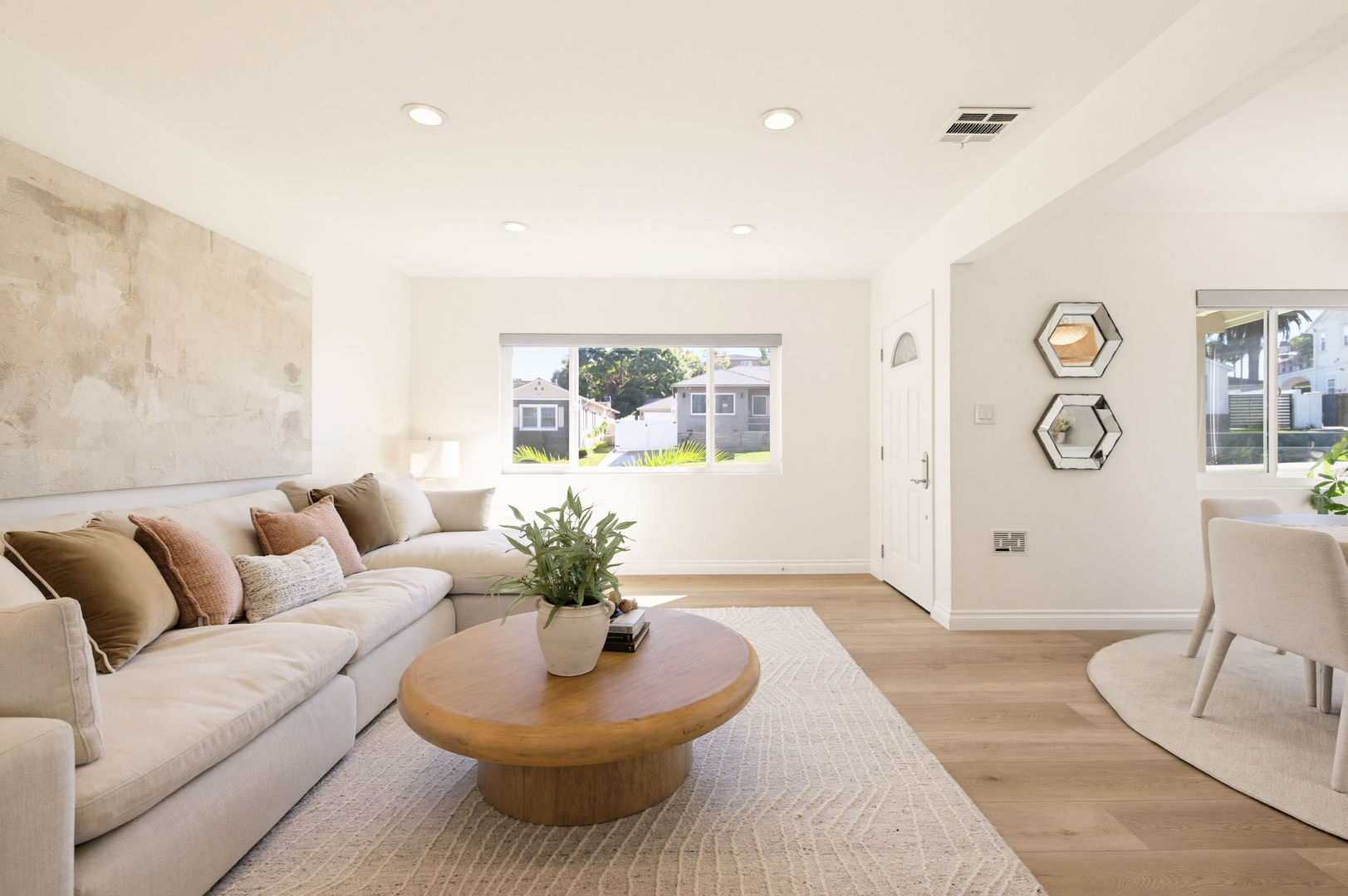 2809 Faber Street Property Photo 5