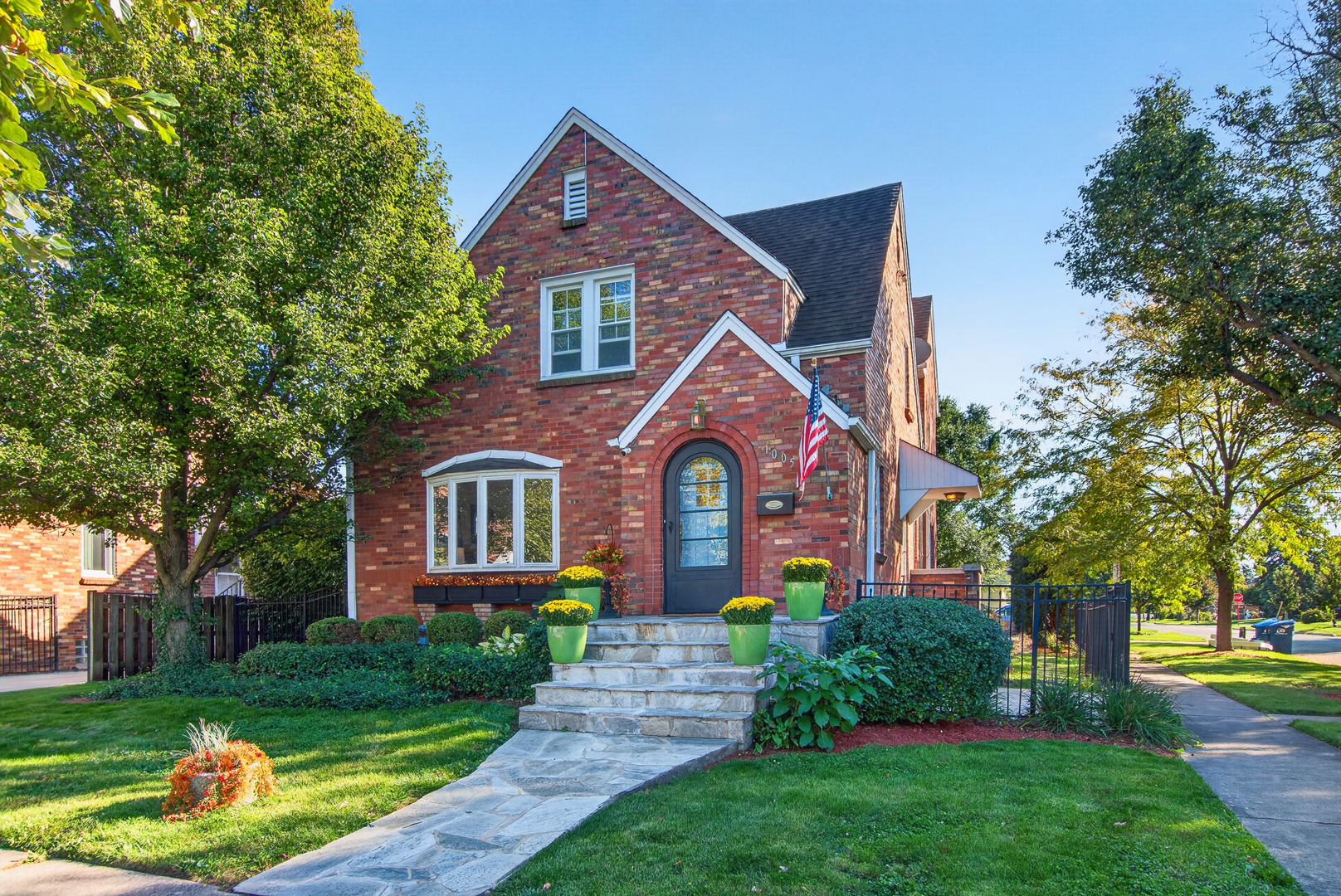 1005 Woodlawn Avenue Property Photo 1