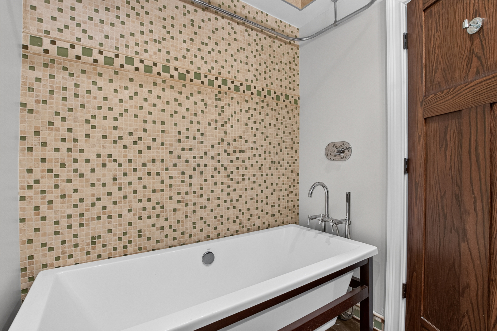 1005 Woodlawn Avenue Property Photo 24