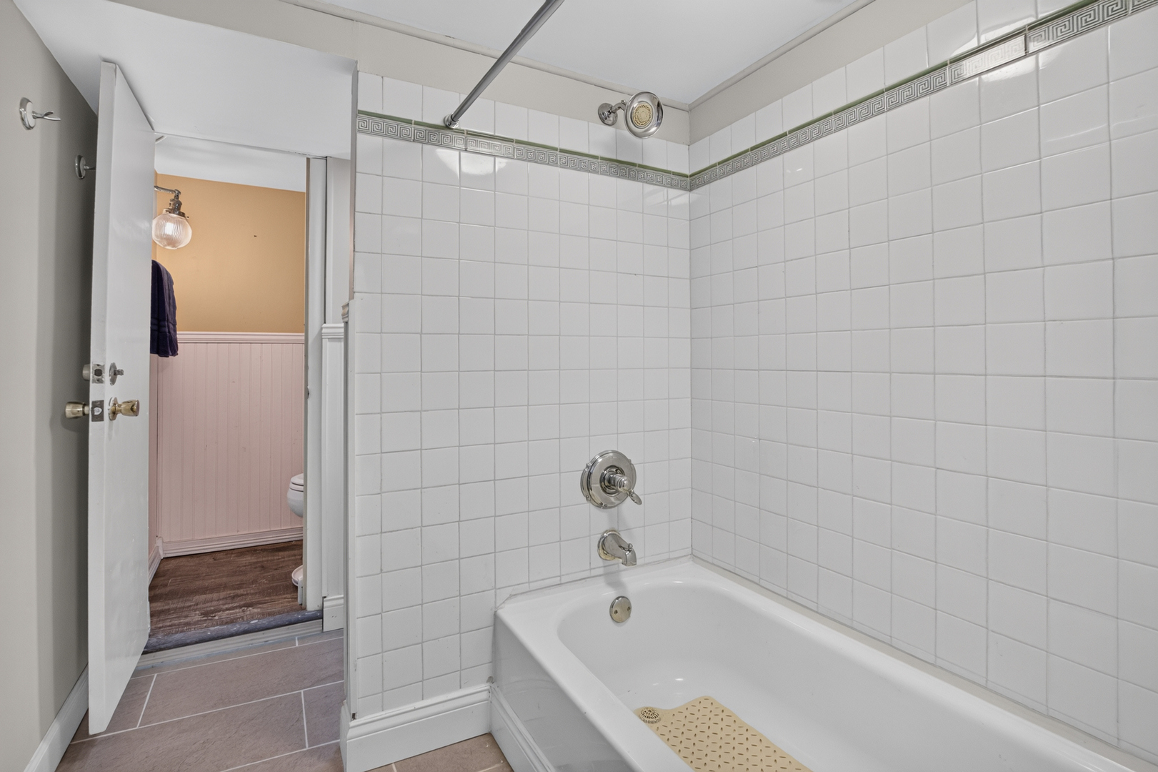 1005 Woodlawn Avenue Property Photo 28