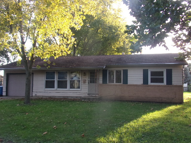 1009 Donnick Street Property Photo 1