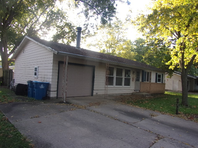 1009 Donnick Street Property Photo 5