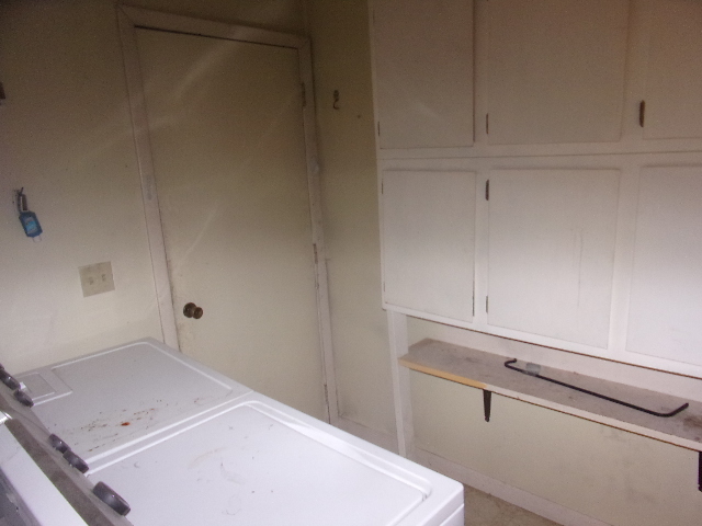 1009 Donnick Street Property Photo 7