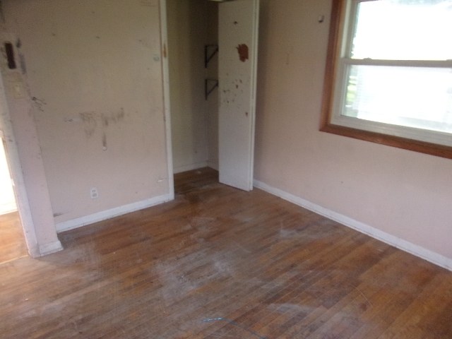 1009 Donnick Street Property Photo 11