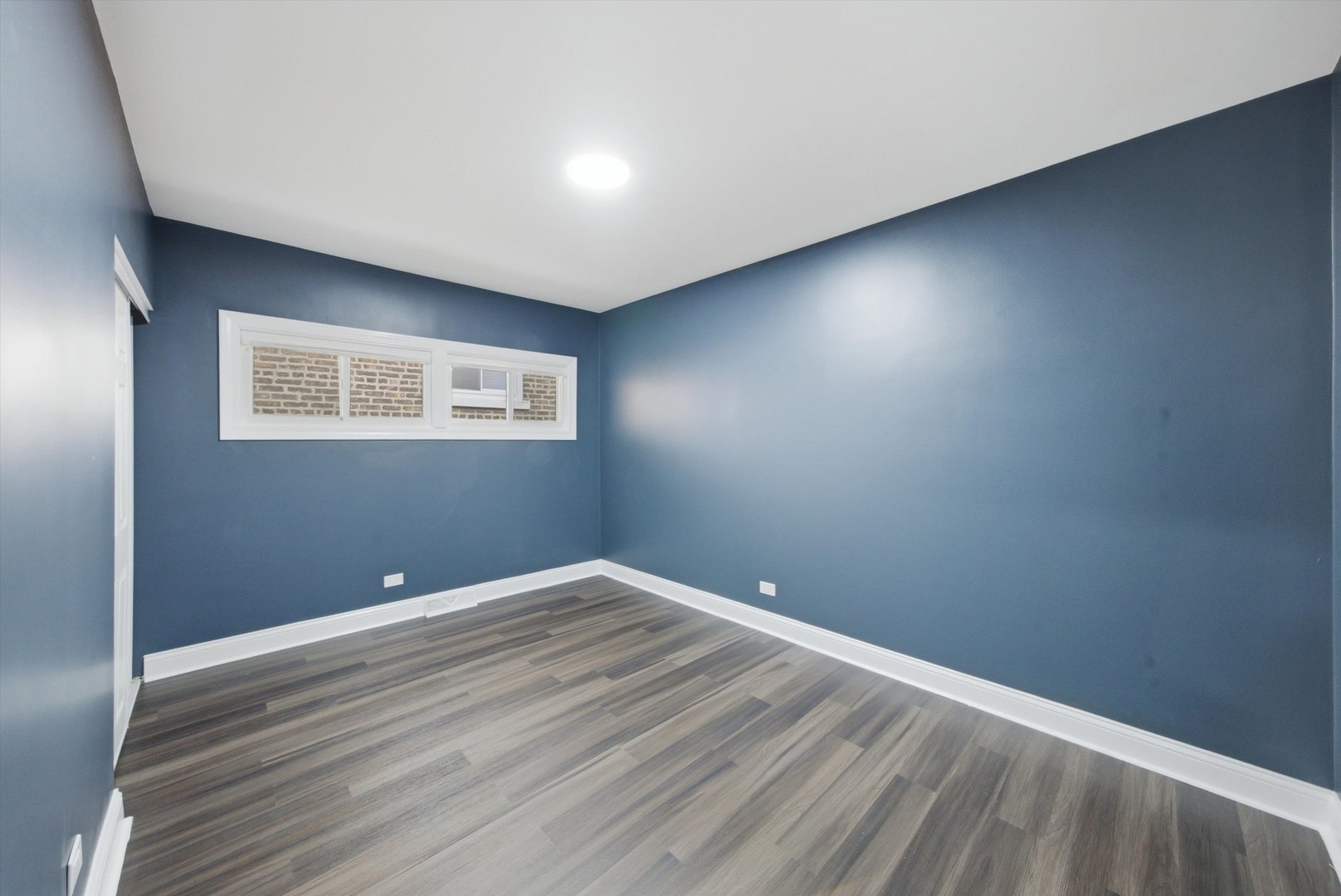 6601 S Francisco Avenue Property Photo 19