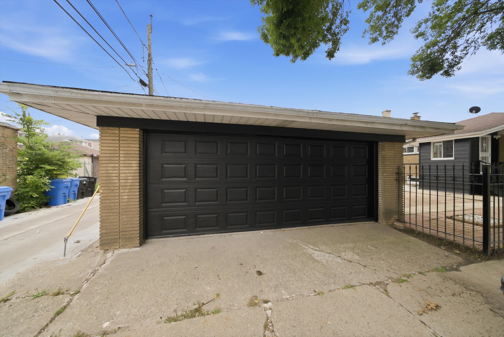 6601 S Francisco Avenue Property Photo 32