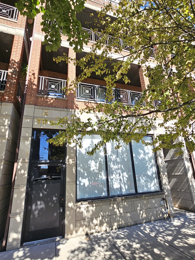 2708 W Chicago Avenue 1 Property Photo 1