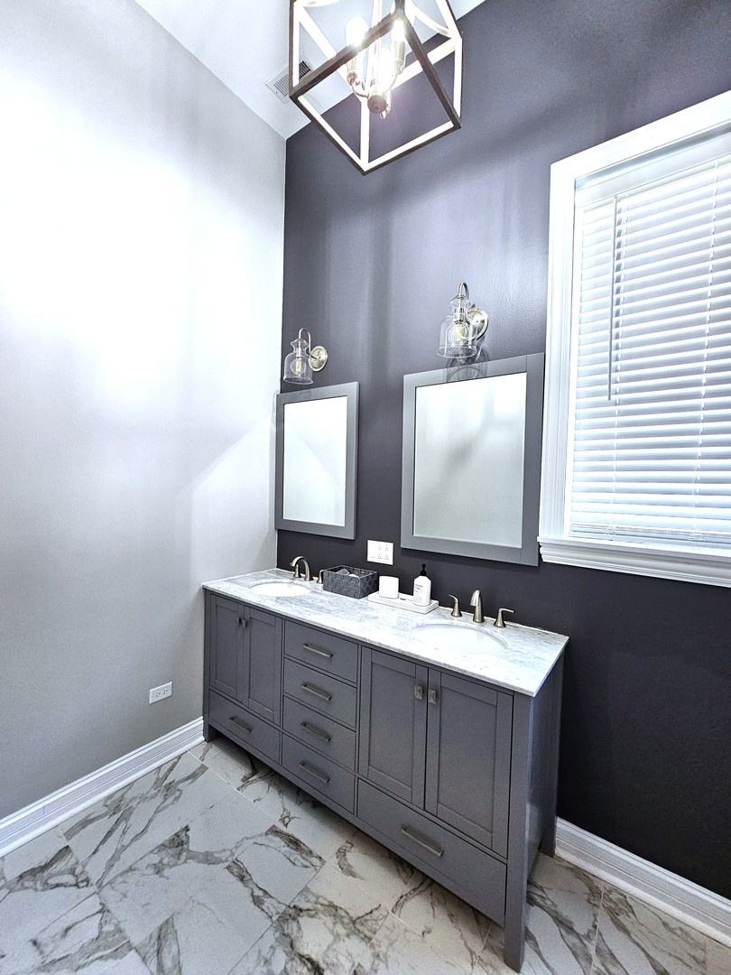 2708 W Chicago Avenue 1 Property Photo 19