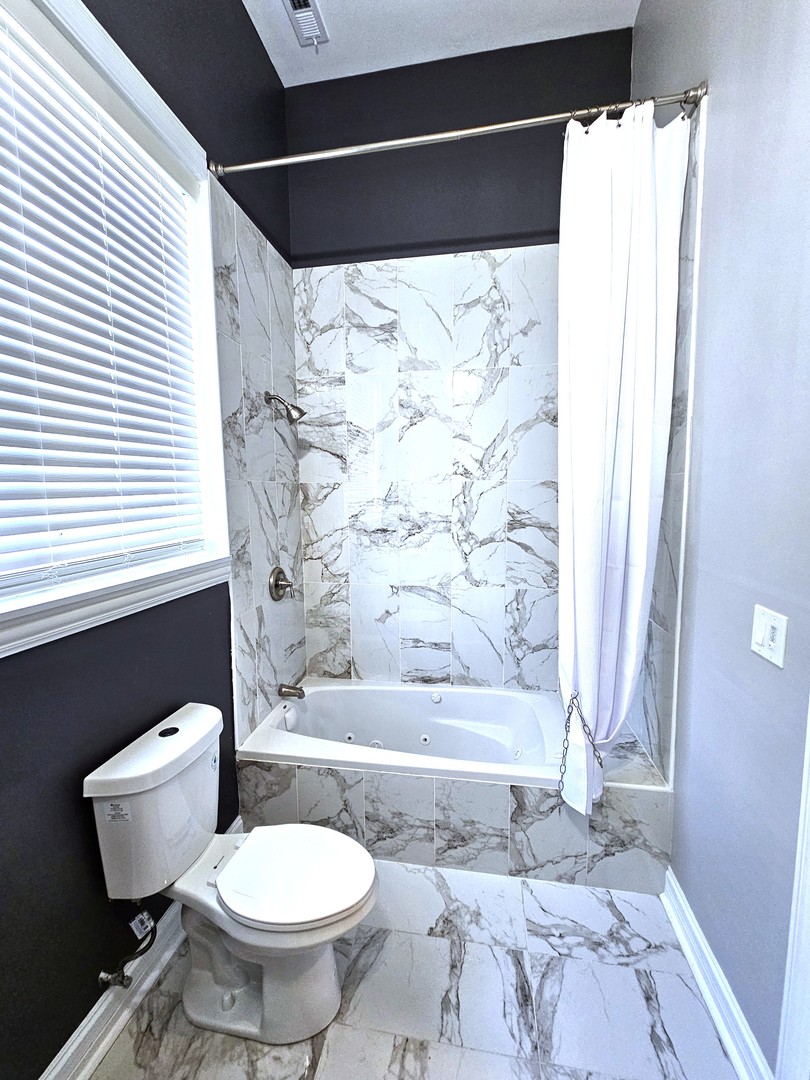 2708 W Chicago Avenue 1 Property Photo 21