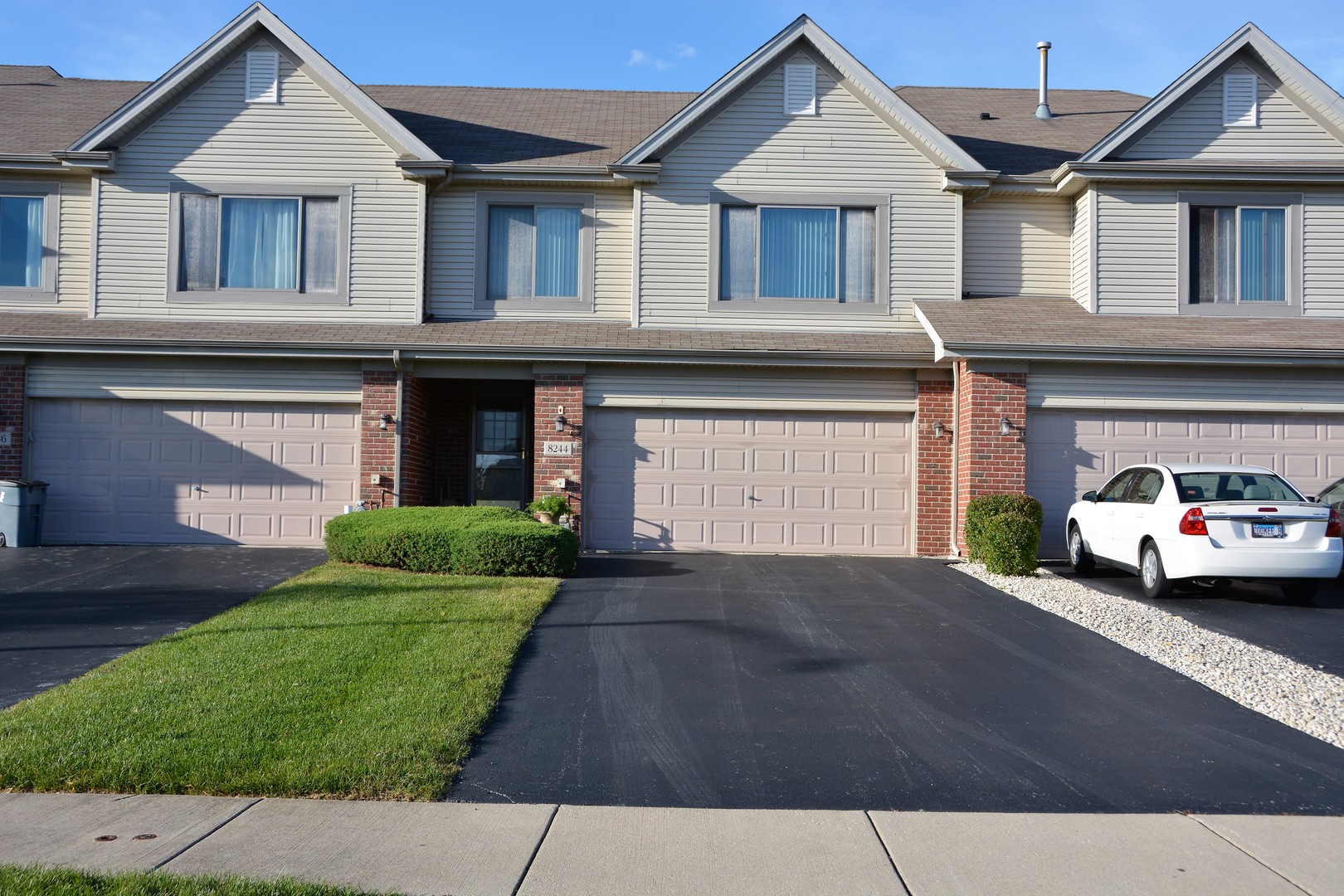 8244 AUBURN Lane Property Photo 1