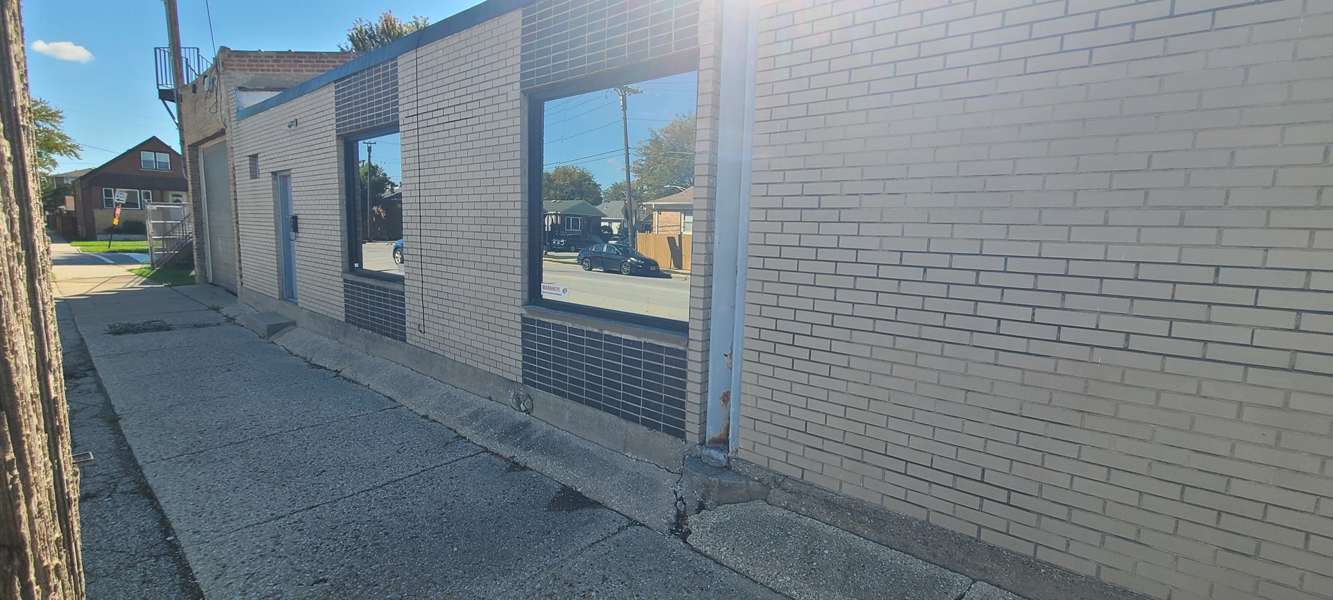 5545 N Milwaukee Avenue Property Photo 1