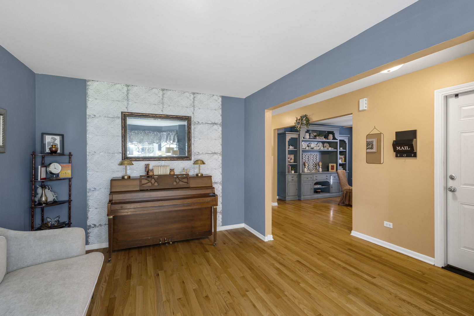 5828 W 90th Street Property Photo 5