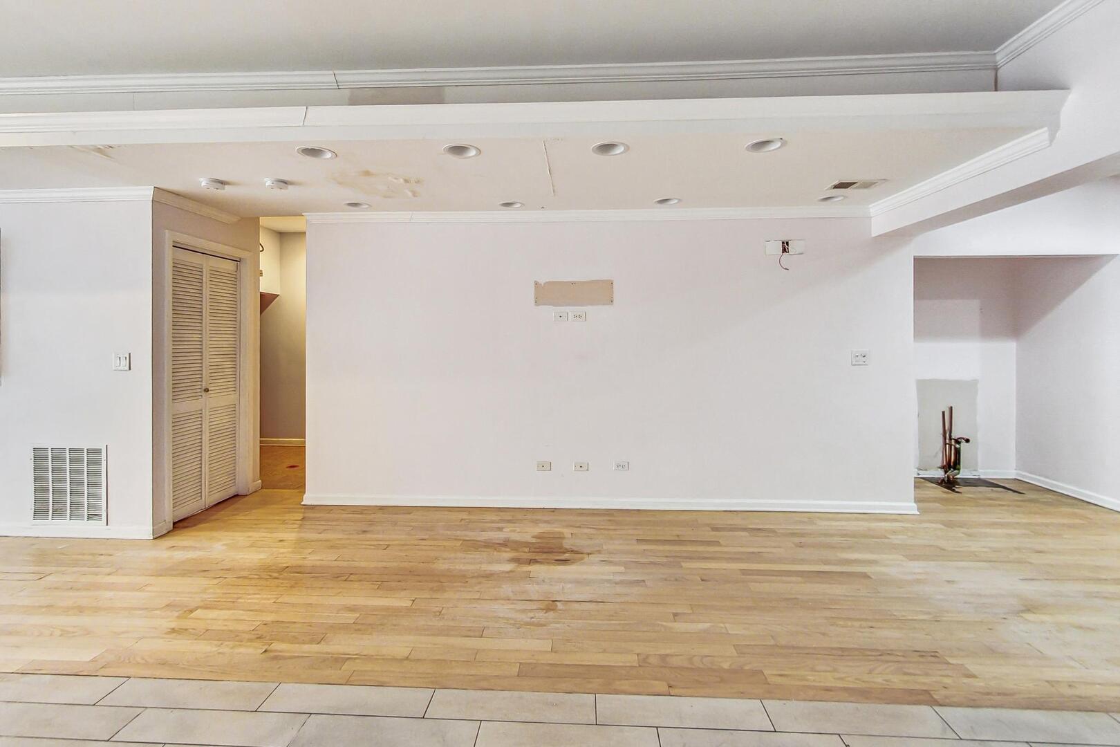3125 N Lincoln Avenue C Property Photo 9