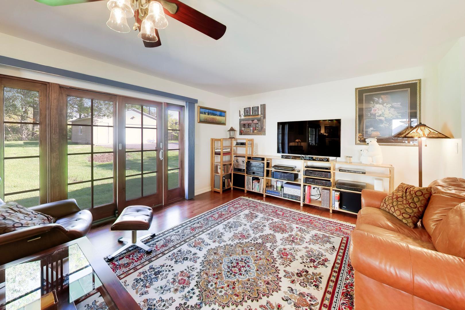544 Fox Glove Lane Property Photo 12