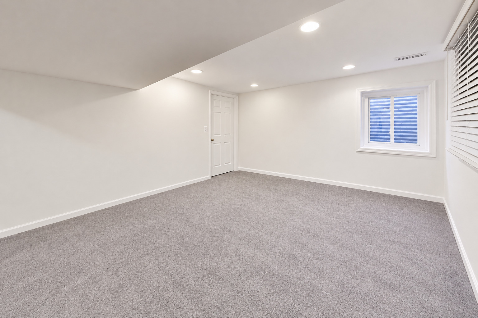 544 Fox Glove Lane Property Photo 25