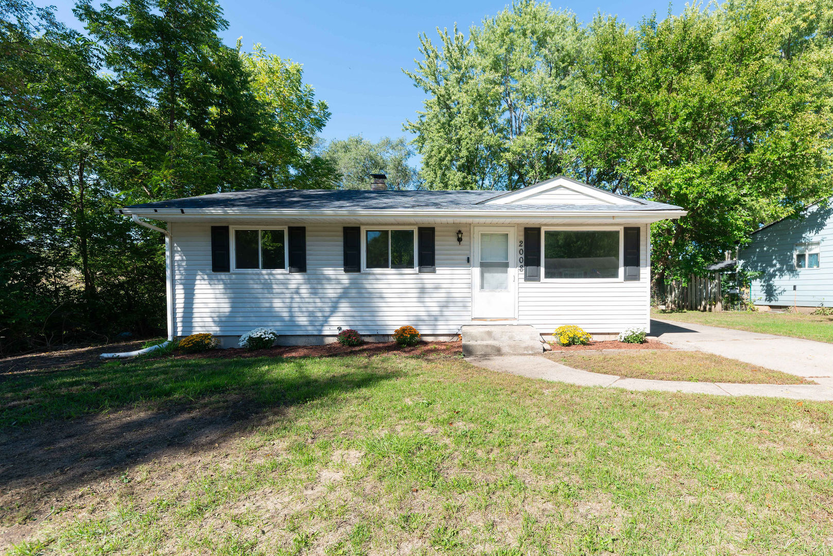2008 Rexford Drive Property Photo 1