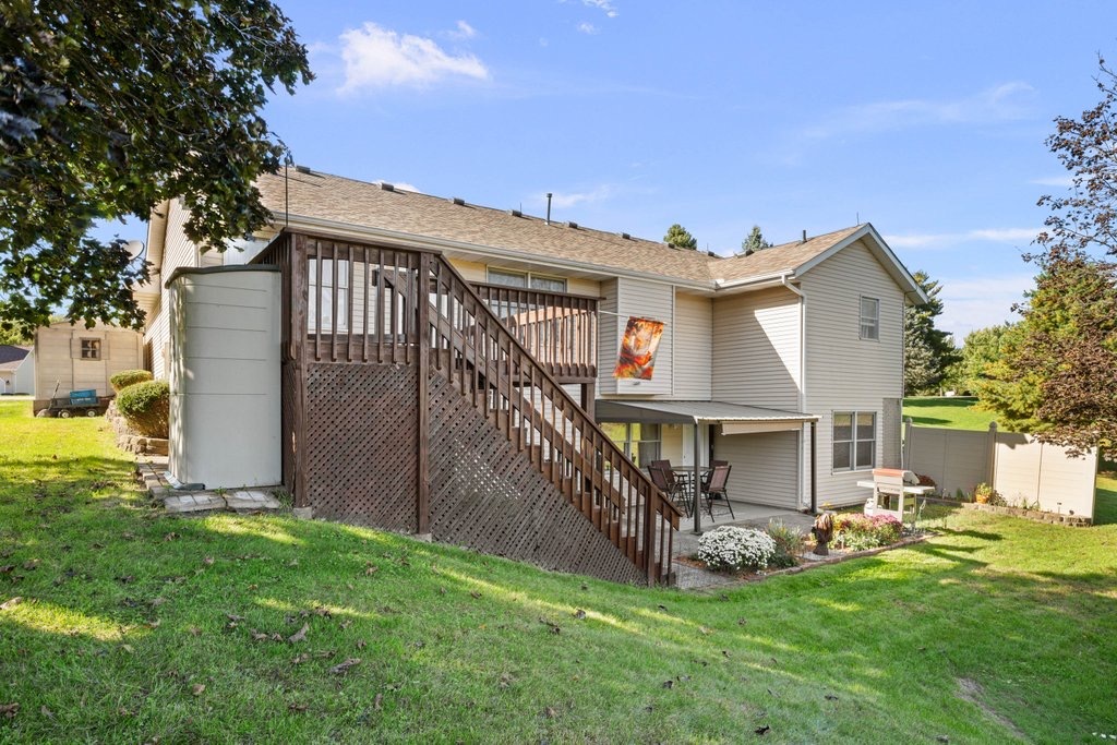 829 Fyre Lake Drive Property Photo 4