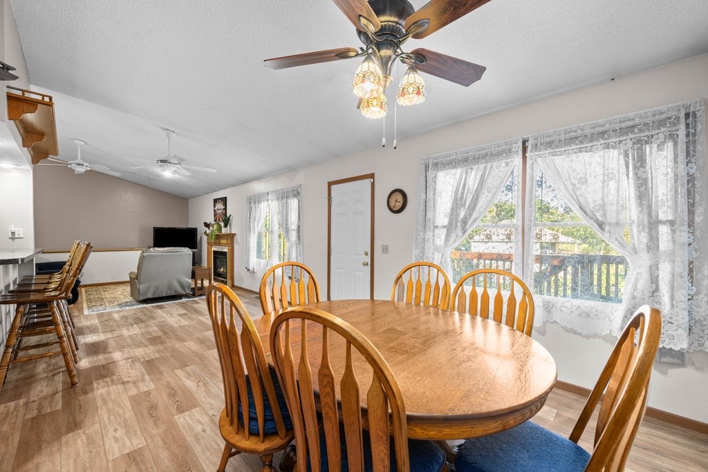 829 Fyre Lake Drive Property Photo 17