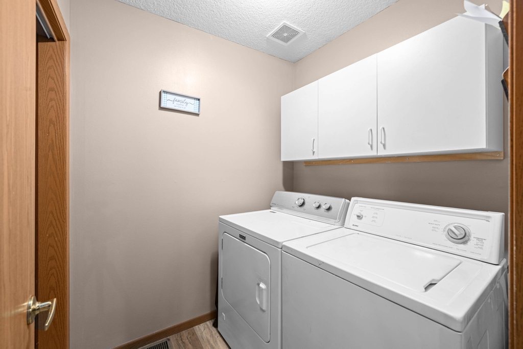 829 Fyre Lake Drive Property Photo 25