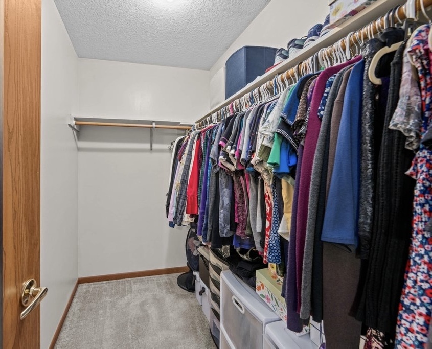 829 Fyre Lake Drive Property Photo 28