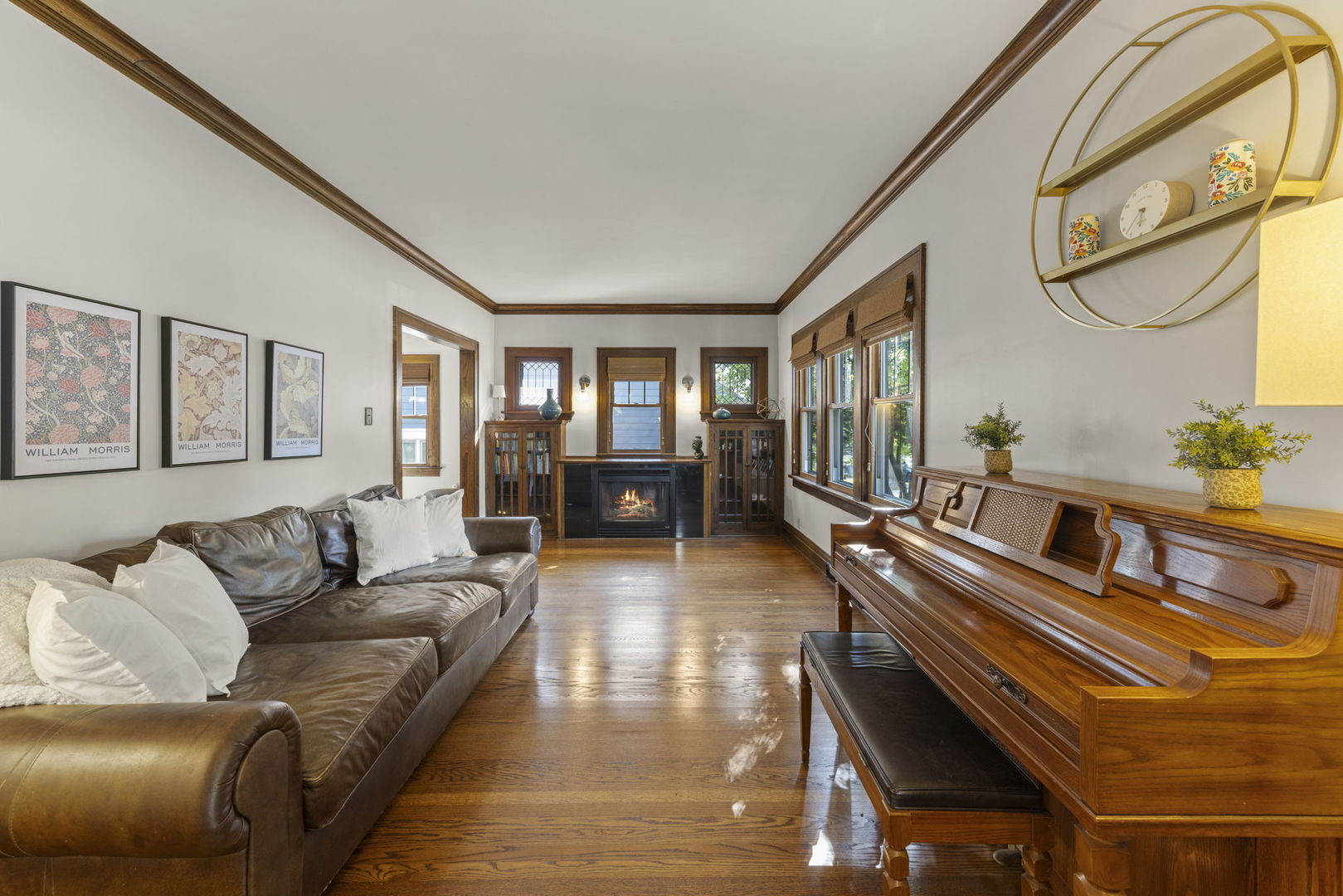 4821 Saratoga Avenue Property Photo 3