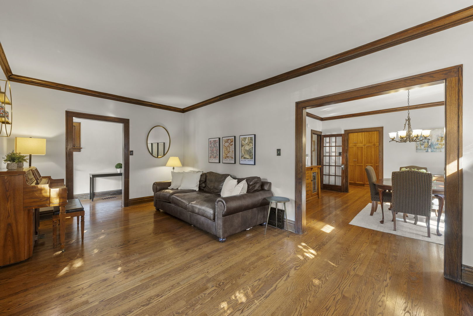 4821 Saratoga Avenue Property Photo 4