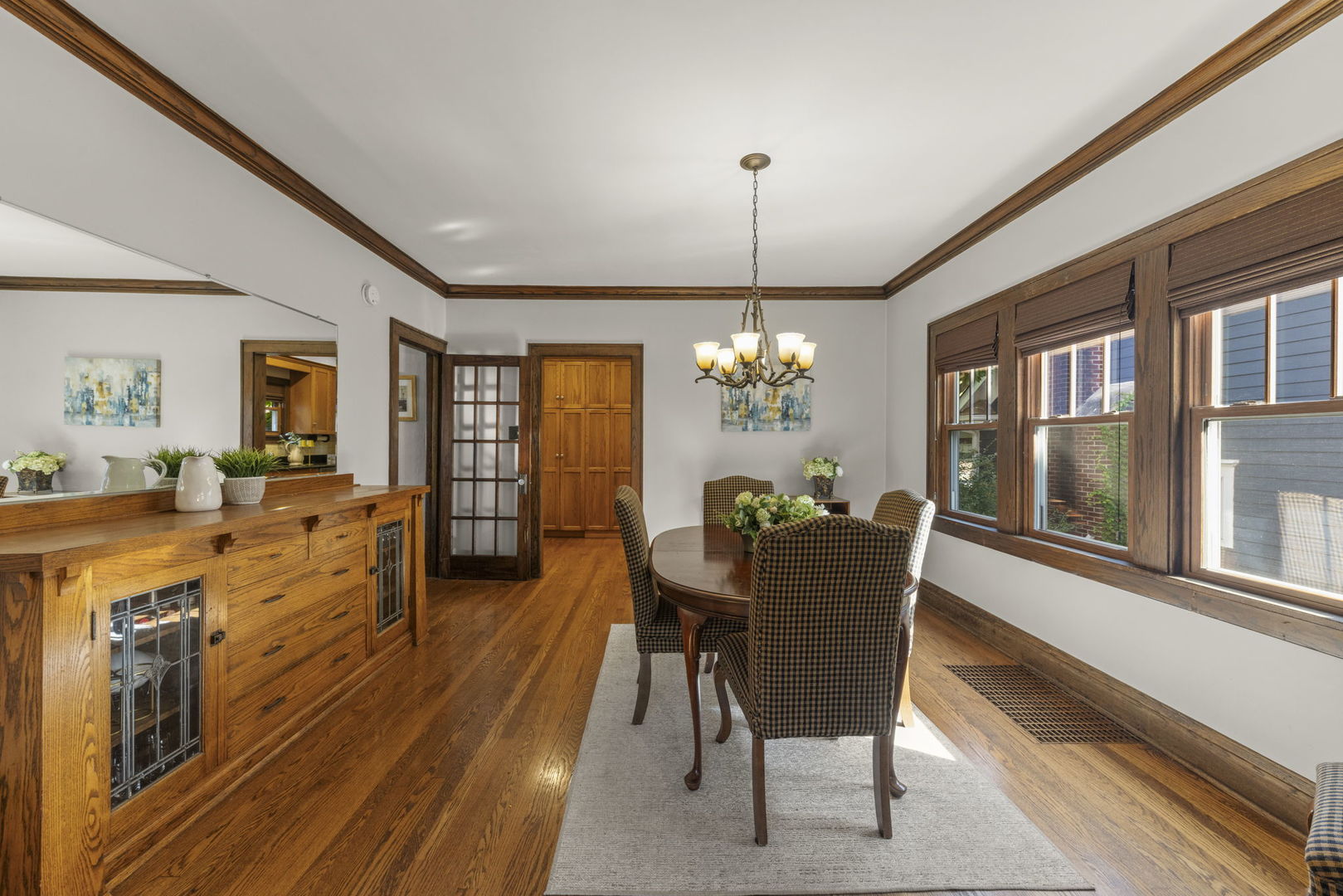 4821 Saratoga Avenue Property Photo 7