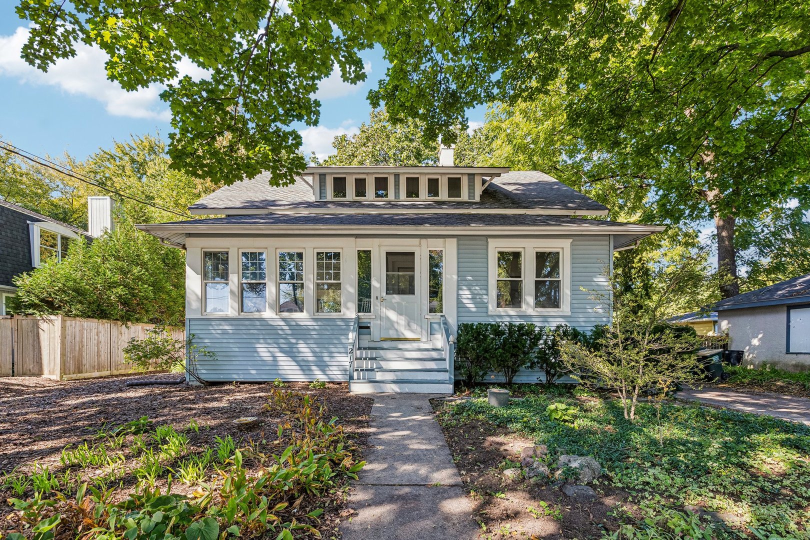 217 Prairie Avenue Property Photo 1