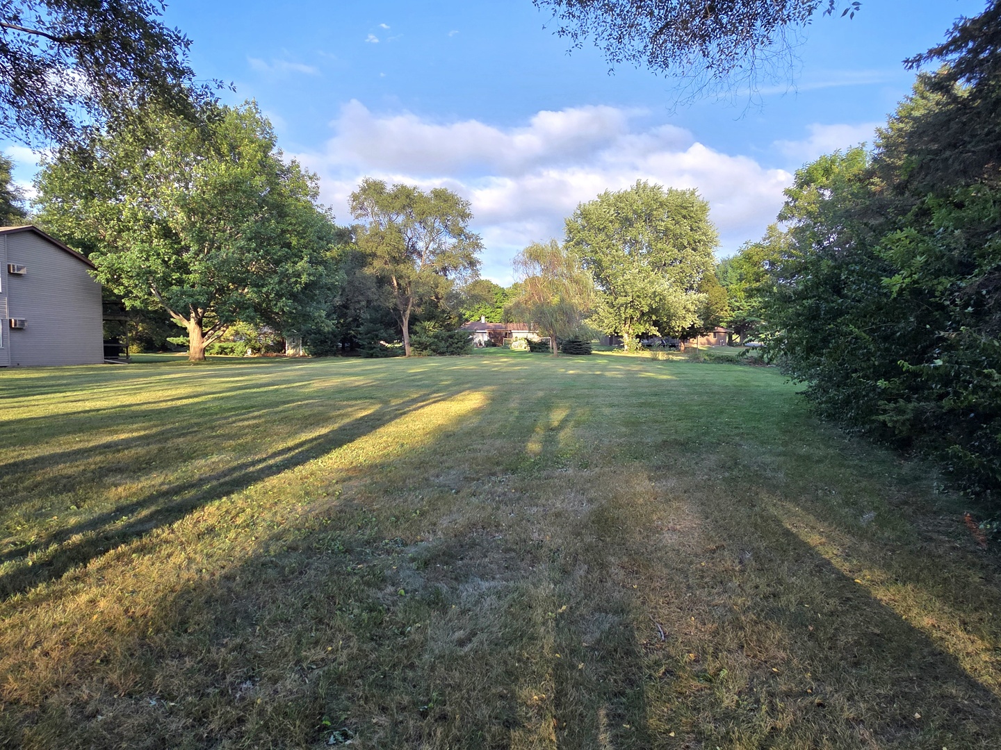 Xxxx Bitterroot Road Property Photo 3