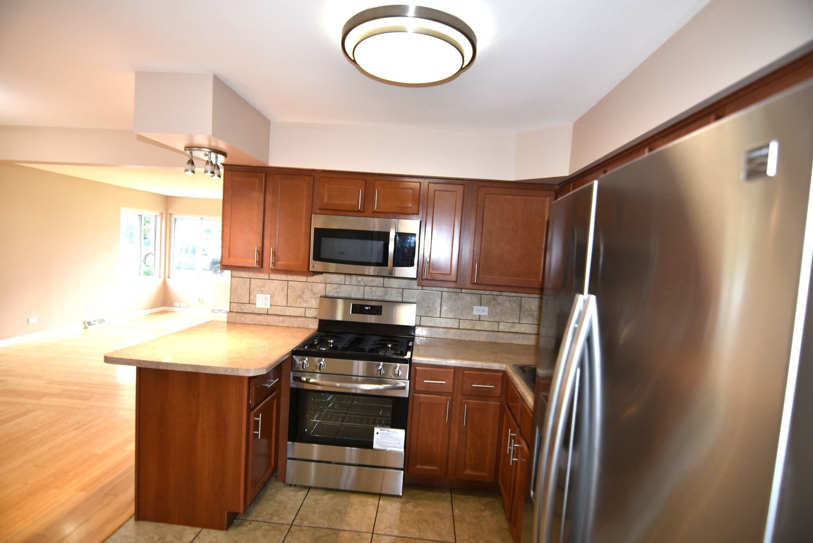 210 E Myrick Avenue Property Photo 6