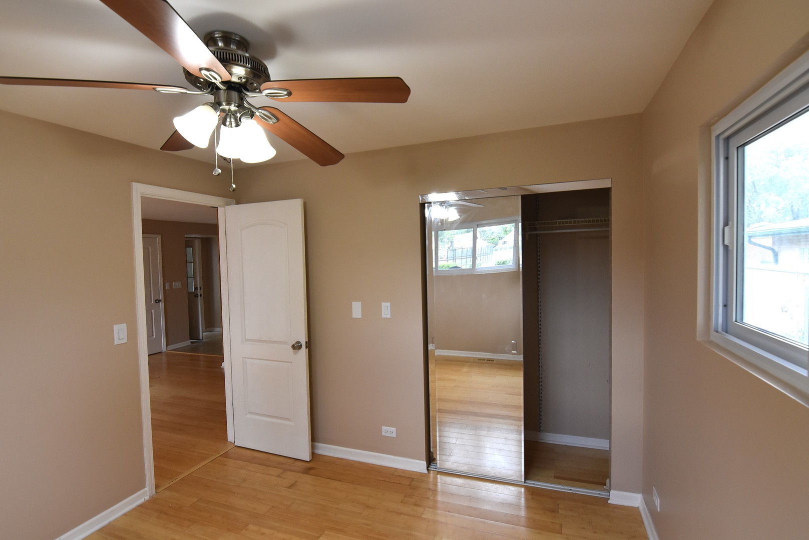 210 E Myrick Avenue Property Photo 24