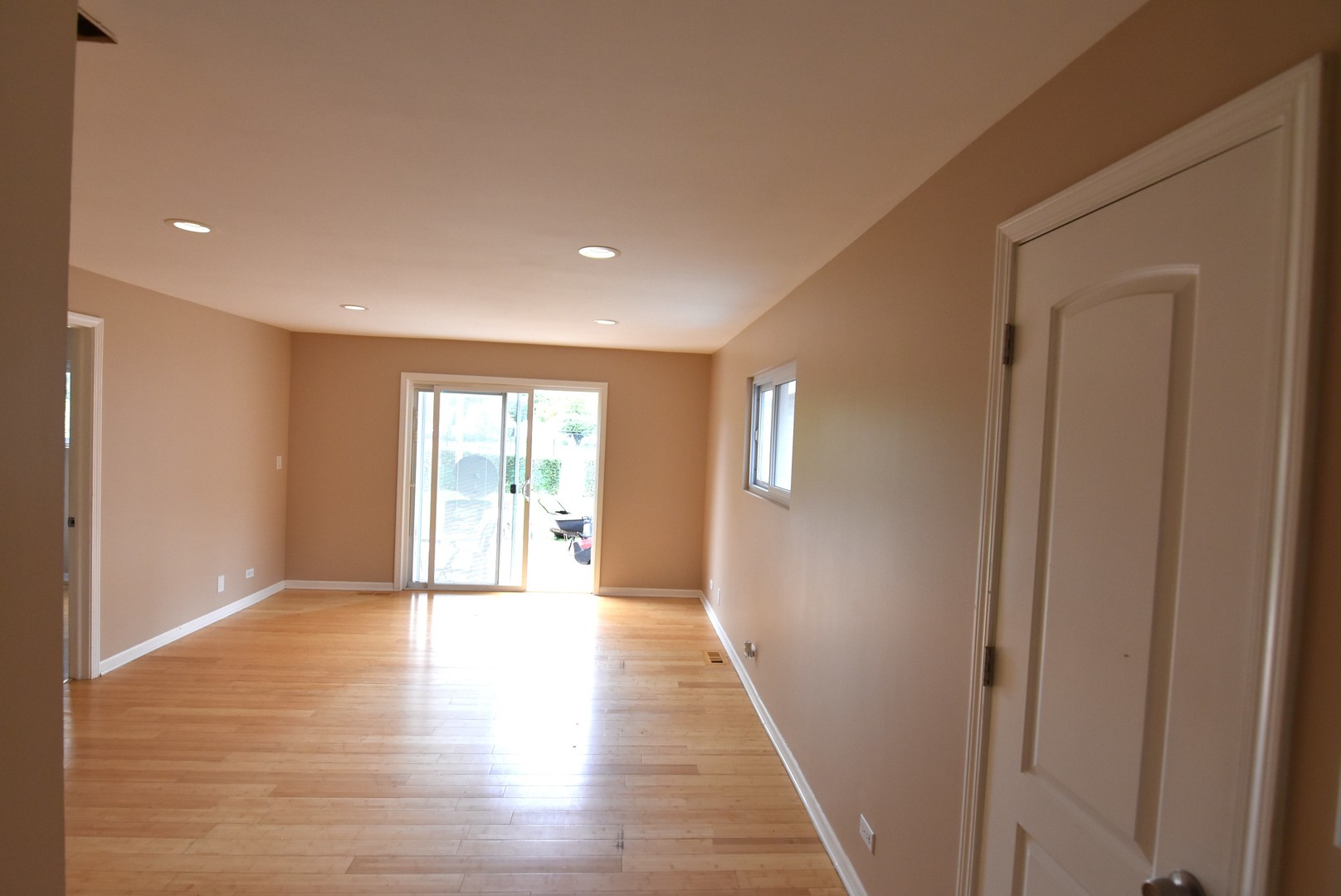 210 E Myrick Avenue Property Photo 25